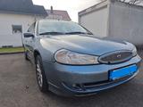Ford Mondeo 2.5 V6 Ghia Ghia - Ford Mondeo: Ghia V6