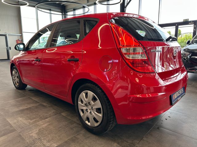MYAUTOCENTER – Gebraucht- und Jahreswagen mit Werkstattservice in Pfaffenhofen Hyundai i30 *Scheckheft*Klimaanlage*TÜV-NEU*