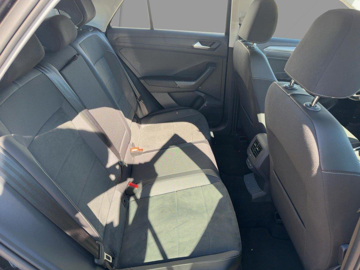 Volkswagen T-Roc Style TDI 6-Gang Navi RearView AHK GJR, миниатюра 9