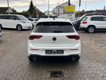 Volkswagen Golf VIII GTI 2,0l TSI 245 PS 6-Gang