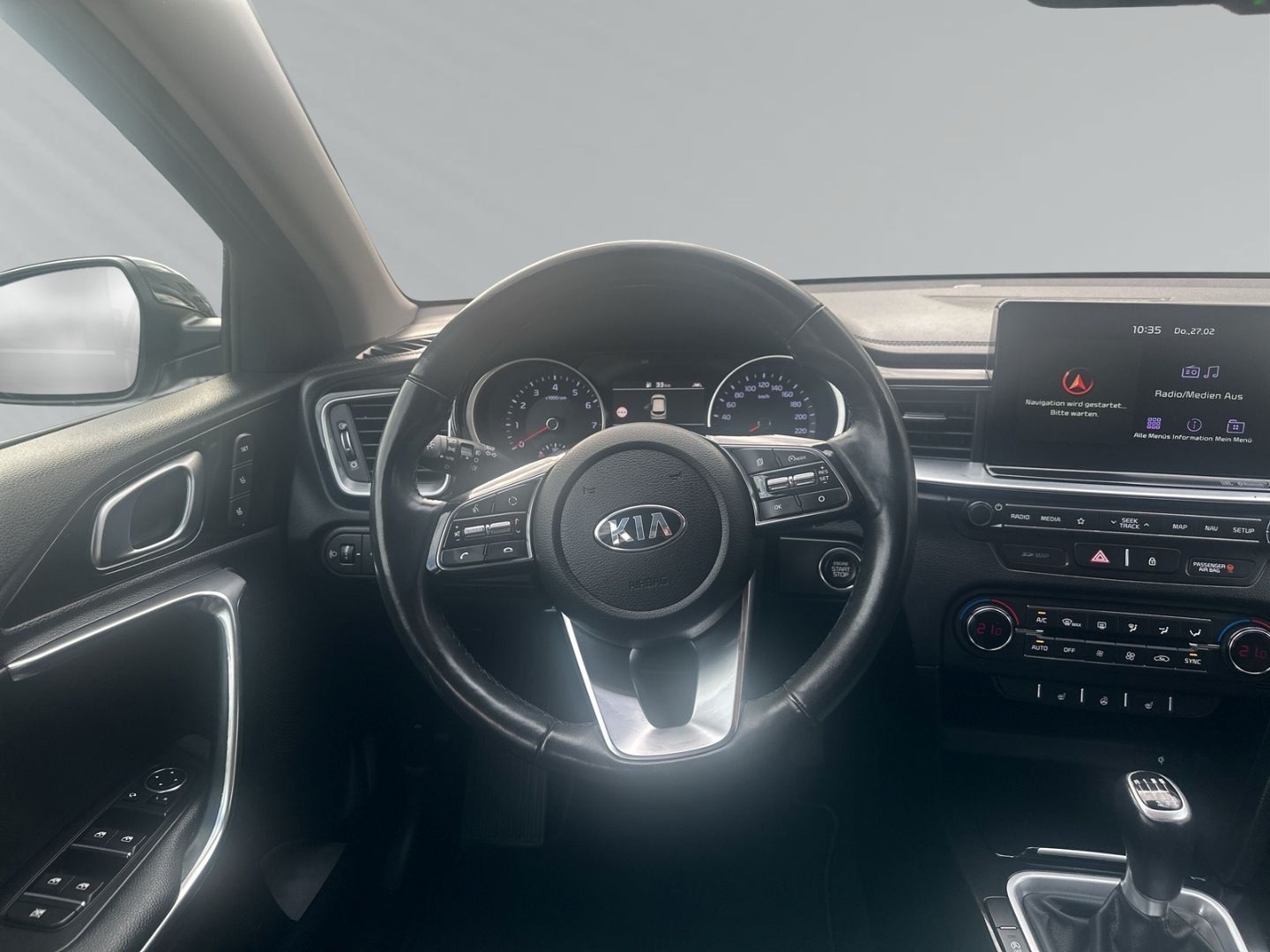 Fahrzeugabbildung Kia Ceed_sw Spirit 1.4 T-GDI TECH +Navi+Leder+Memory
