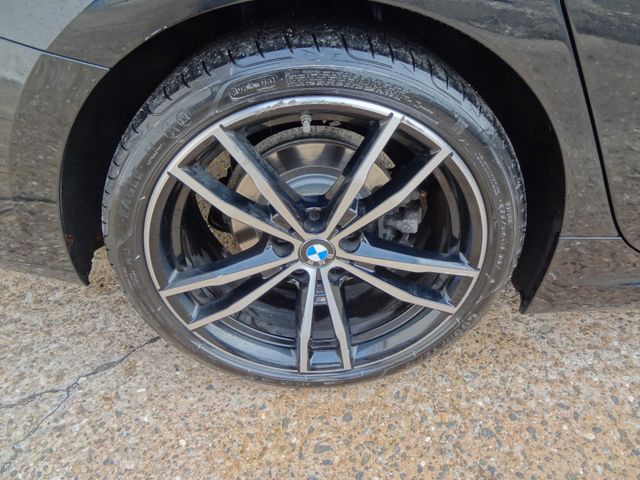 Fahrzeugabbildung BMW 320d xDrive M Sport/1.Hd/Laser/190PS/Navi/Leder