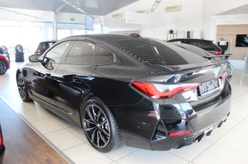 Fahrzeugabbildung BMW M440 i xDrive Gran Coupe M Sitze 19" Laser