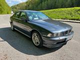 BMW 540i Auto E39 - BMW 540 aus 1998: 540i