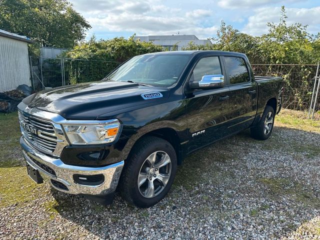 Dodge RAM 1500 Larami4x4 CrewCab unfallfrei in Hamburg