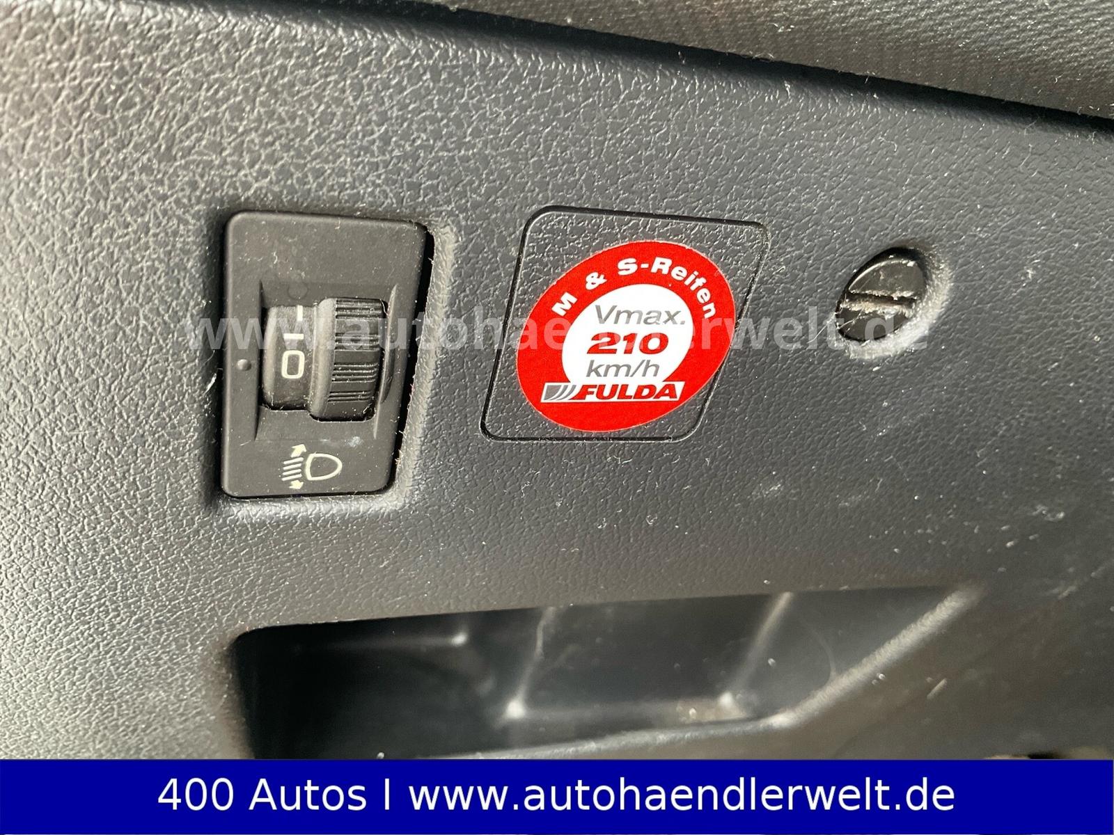 Peugeot 308 2010 — photo 16