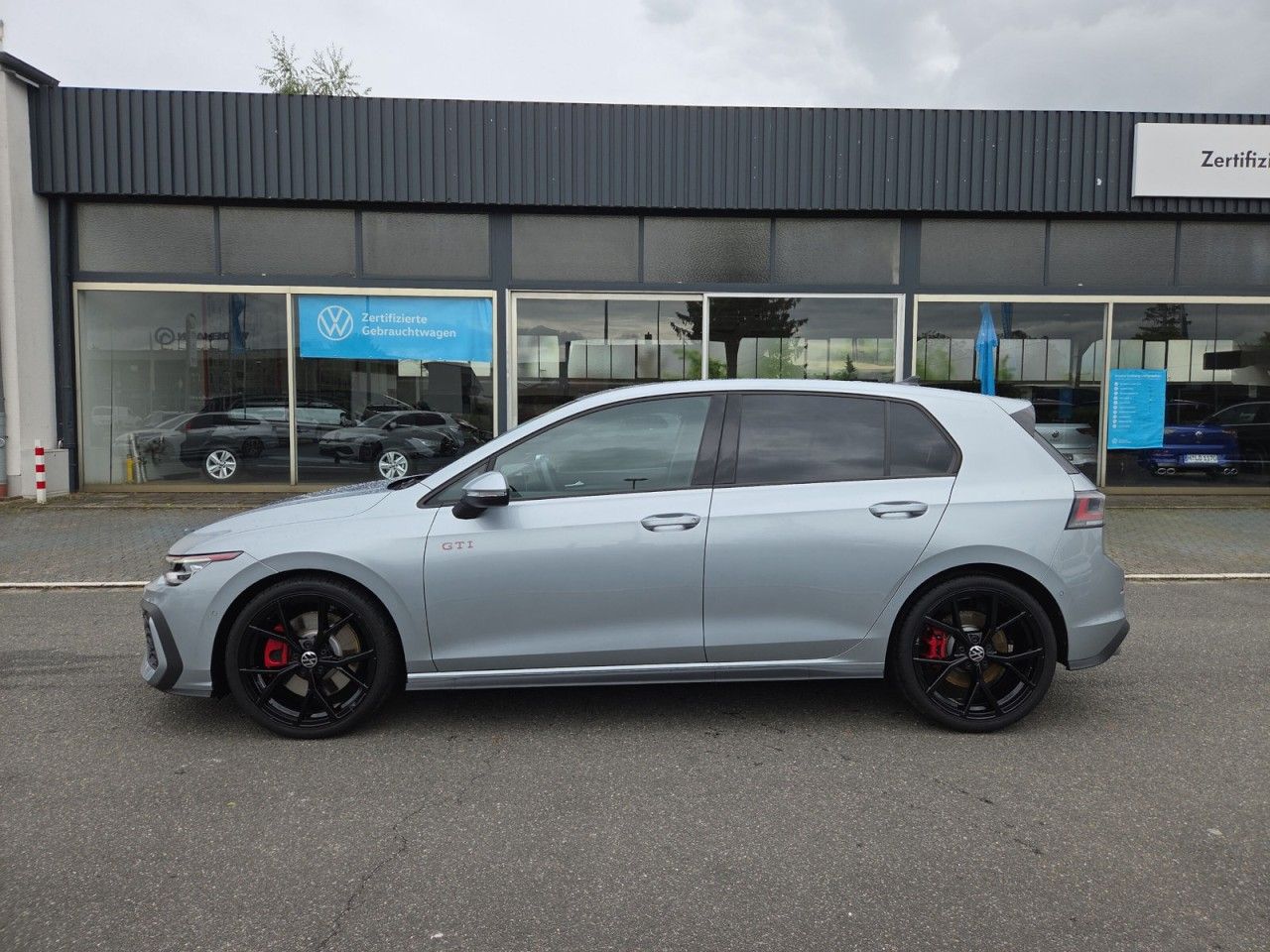 Volkswagen Golf VIII 2.0 TSI GTI Matrix H&K HeadUp DCC foto 2