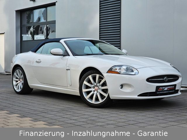 Jaguar XK 4.2 V8 Cabrio + tolle Ausstattung + Historie!