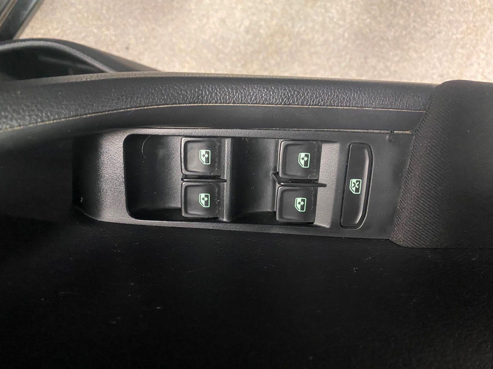Fahrzeugabbildung SKODA Fabia 1.0 TSI DSG STYLE+Kamera+Mirror Link+ALU+