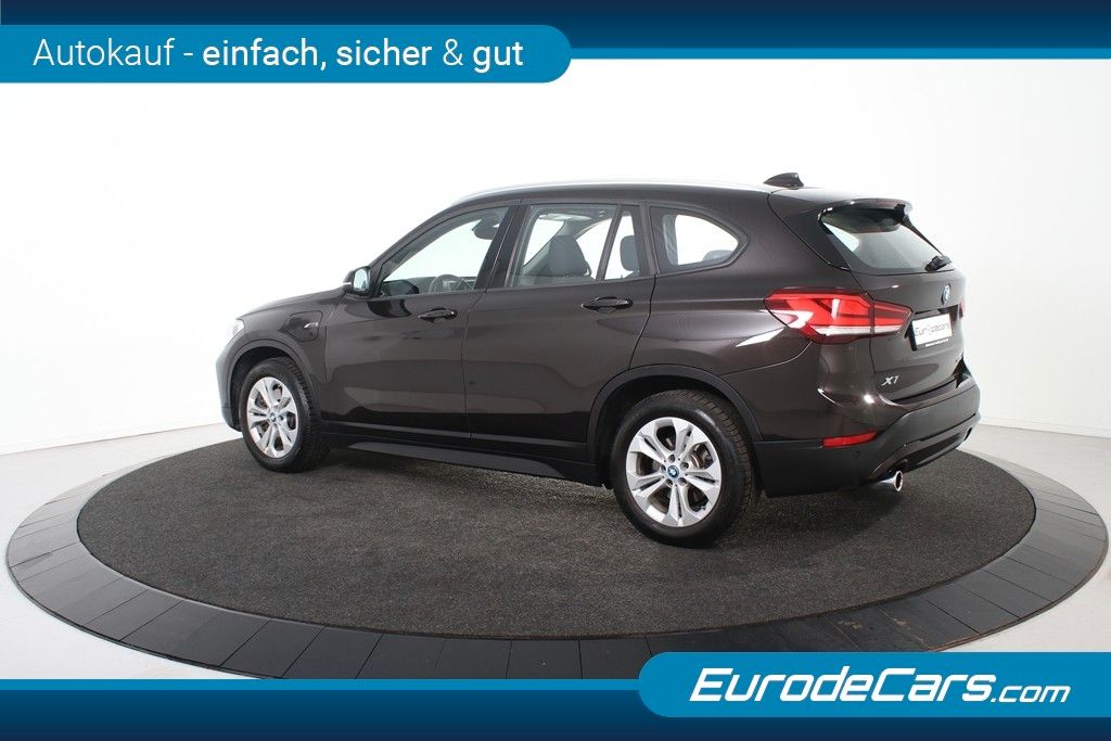 BMW X1 xDrive25e *1.Hand*Navi*Park ass.*Standheizung foto 6