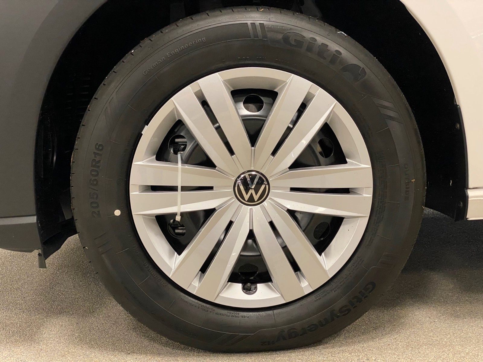 Fahrzeugabbildung Volkswagen Caddy Maxi+Parkhilfe+KLIMA+FREISPRECH+DAB+BC+ESP