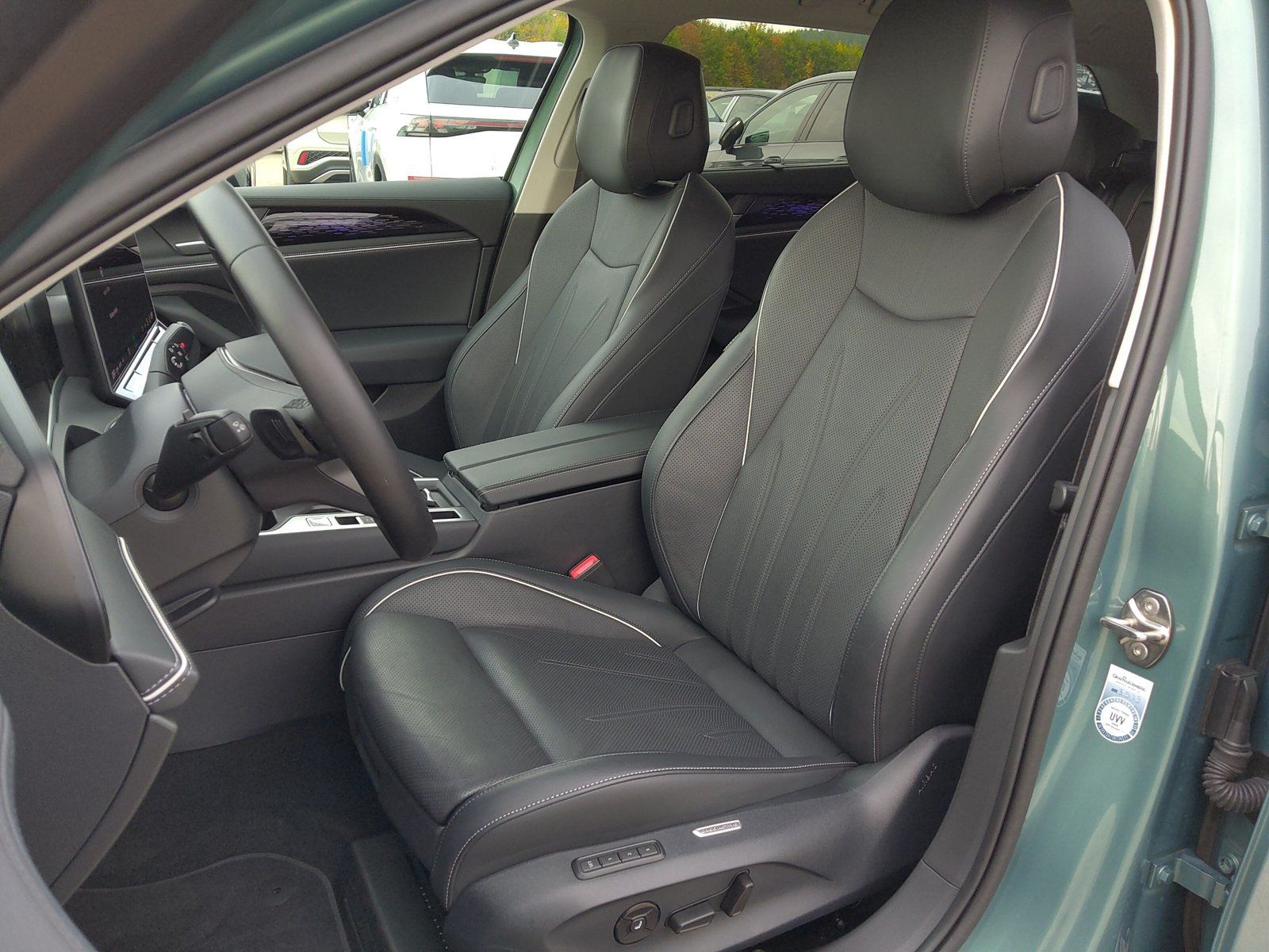 Volkswagen Passat - Bild 12