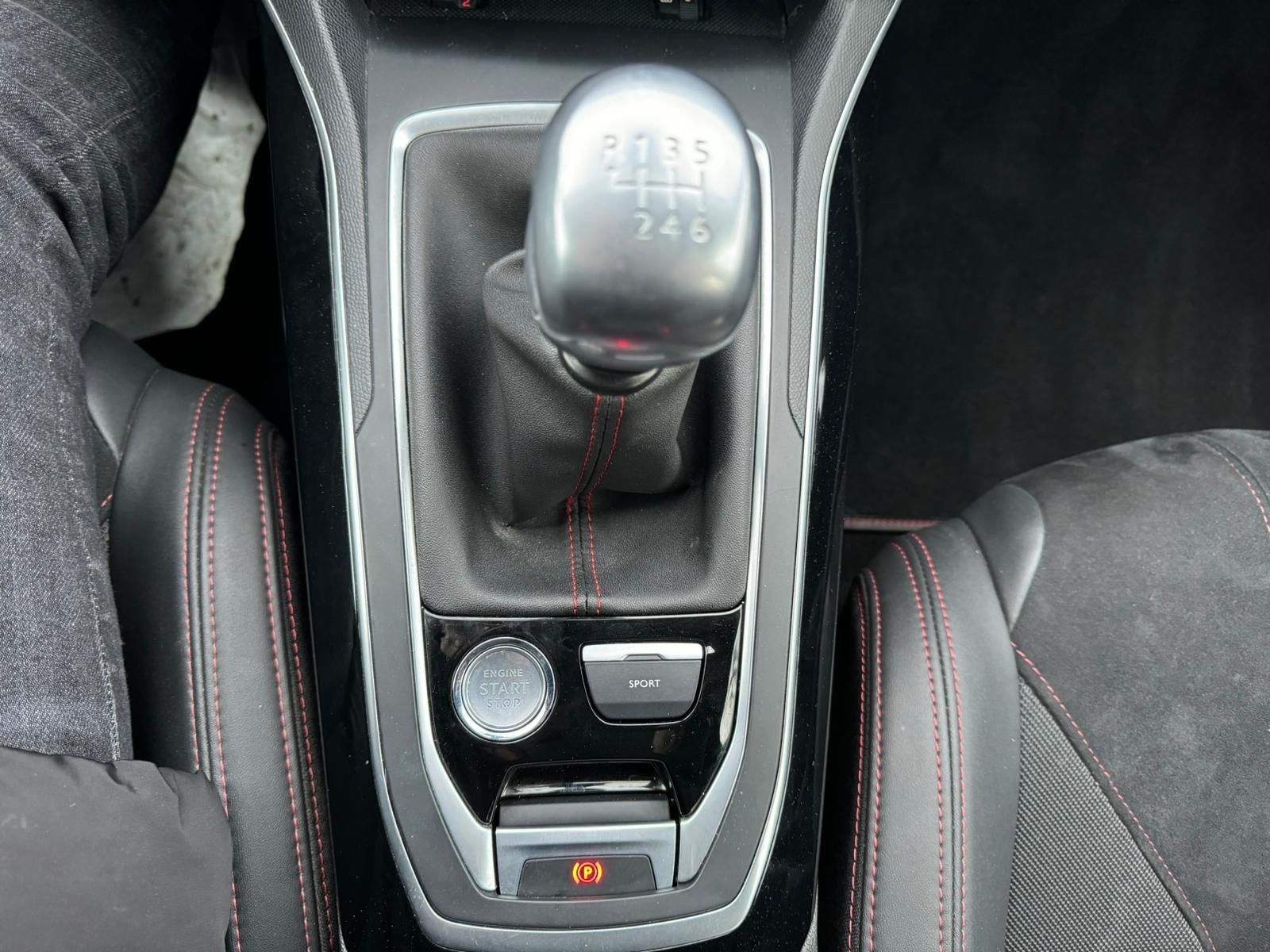 Fahrzeugabbildung Peugeot 308 GTi Massage+Navi+Kamera+Leder+Panorama