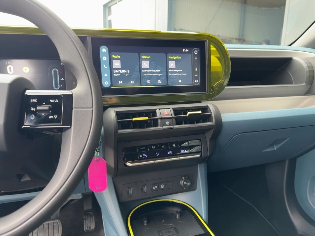 Fahrzeugabbildung Fiat Grande Panda Business Edition Hybrid, Navi, PDC.