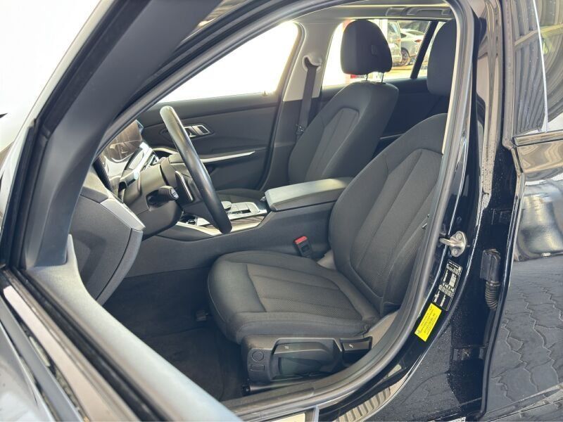 BMW 318i Tour. Navi.LED.ACC.Pano.HuD.PDCv+h.DAB.SHZ foto 9