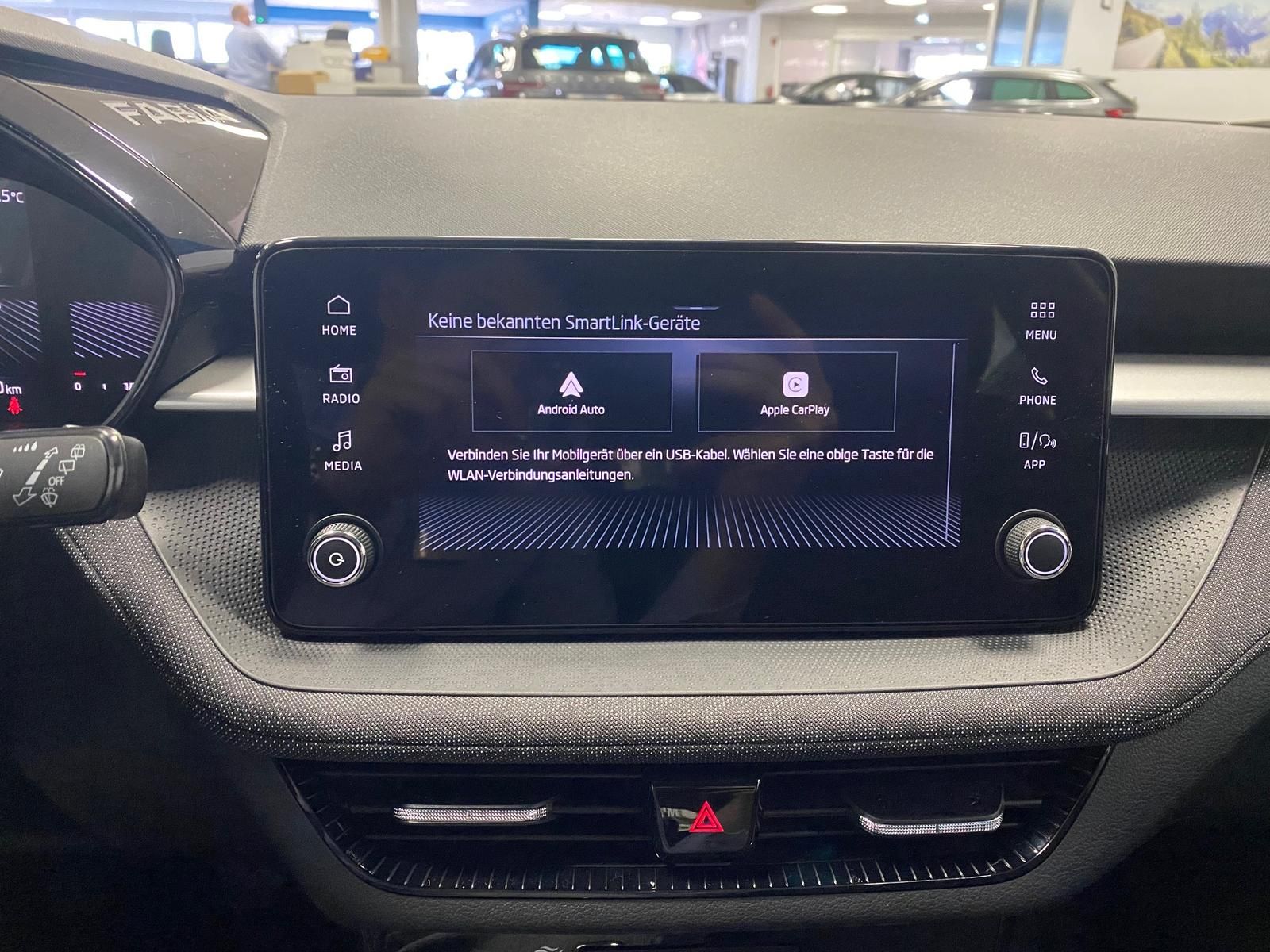 Fahrzeugabbildung SKODA Fabia Selection APP+KLIMA+RFK+PDC+SITZHEIZ+Andro