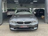 BMW 320i Limousine Advantage - Gebrauchtwagen in Oberhausen