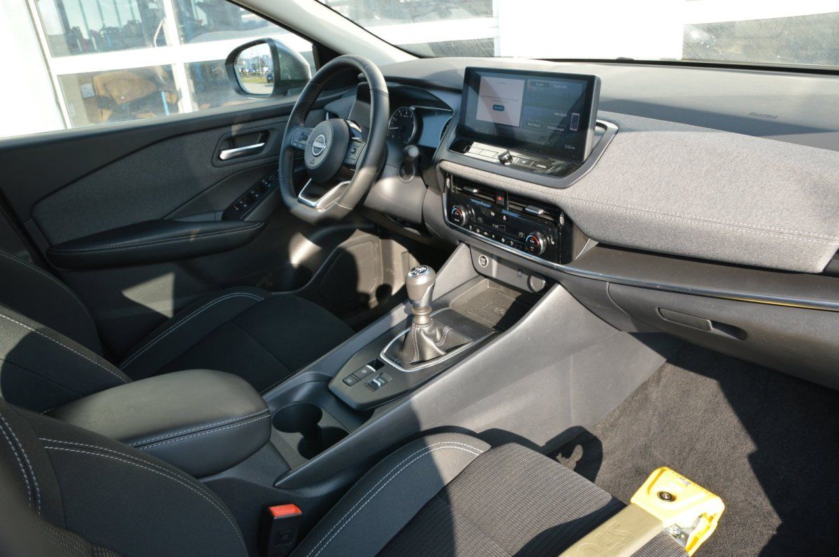 Fahrzeugabbildung Nissan Qashqai LED 360 Grad Winterpaket  Acenta