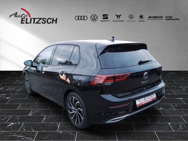 Fahrzeugabbildung Volkswagen Golf VIII TSI Active 5J-Gar LED AHK Navi AID ACC