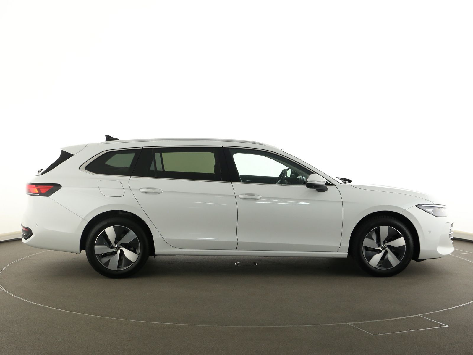 Volkswagen Passat Variant - Bild 12