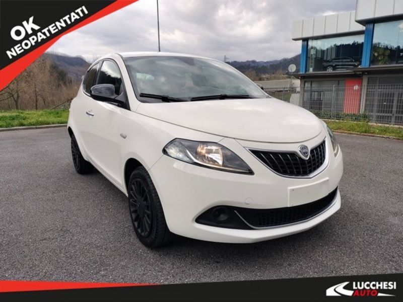 Lancia Ypsilon