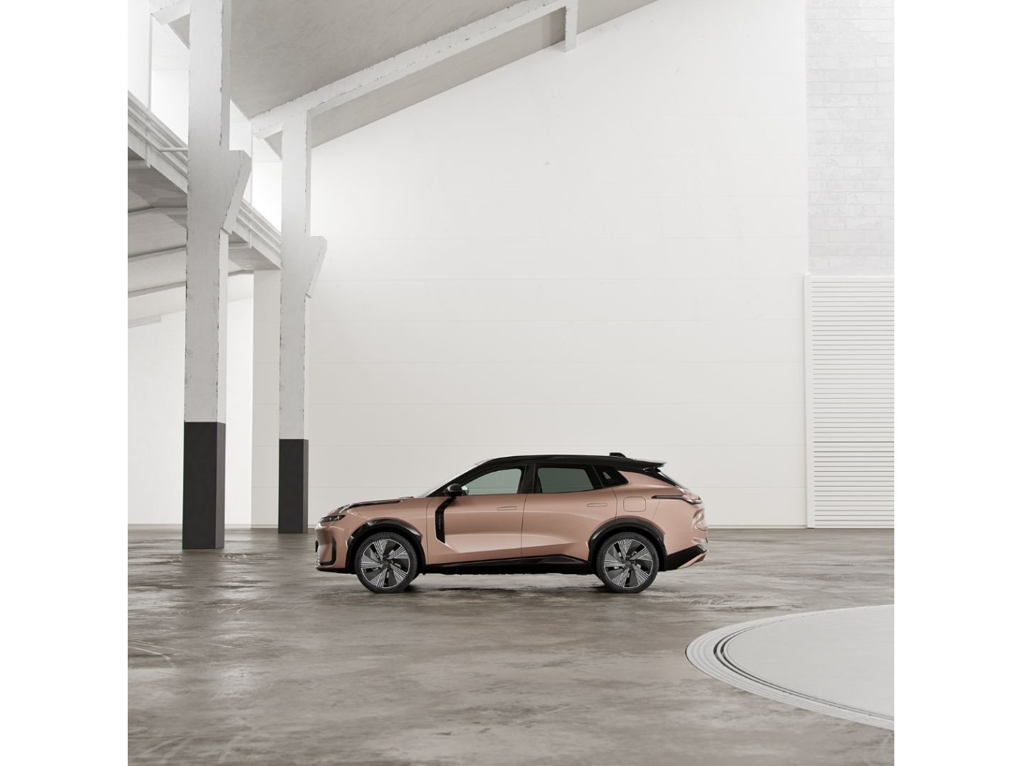 Lynk & Co 08