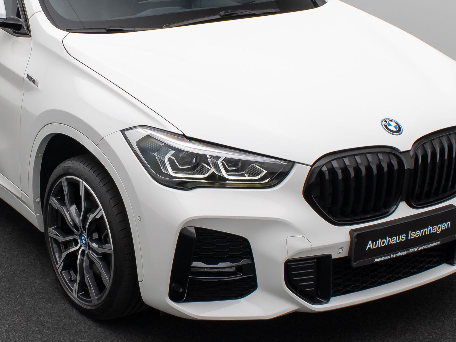 Fahrzeugabbildung BMW X1 xD25e M Sport Kamera HUD DAB H/K Komfort 19"