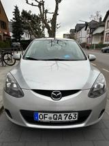 Mazda 2 Diesel  68 PS, Motor & Getriebe tip-top - Mazda 2 mit Diesel-Antrieb: mit Klimaautomatik