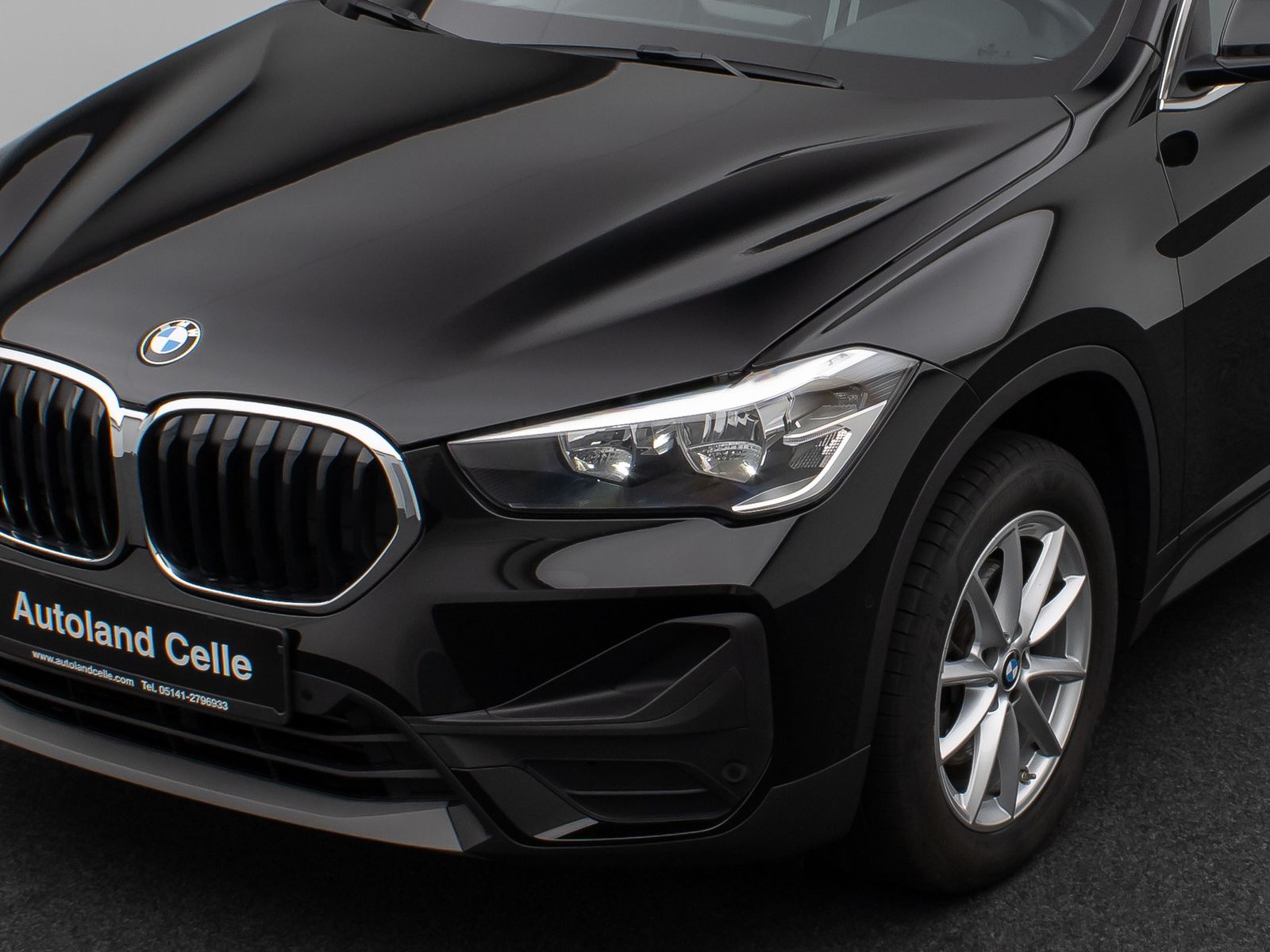Fahrzeugabbildung BMW X1 sD18d Parkassist DAB Navi DrivAssis PDC Sport