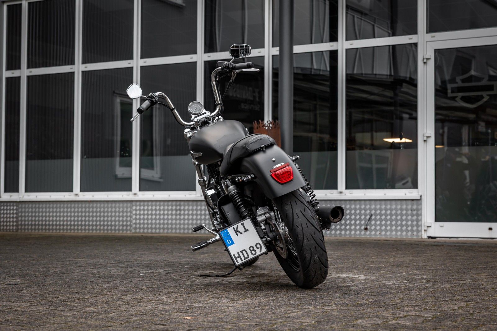 Fahrzeugabbildung Harley-Davidson Sportster XL1200CB Custom Limited - JEKILL&HYDE