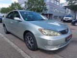 Toyota Camry LE 2.4 *Automatik *Klima - Toyota Camry: 2.2