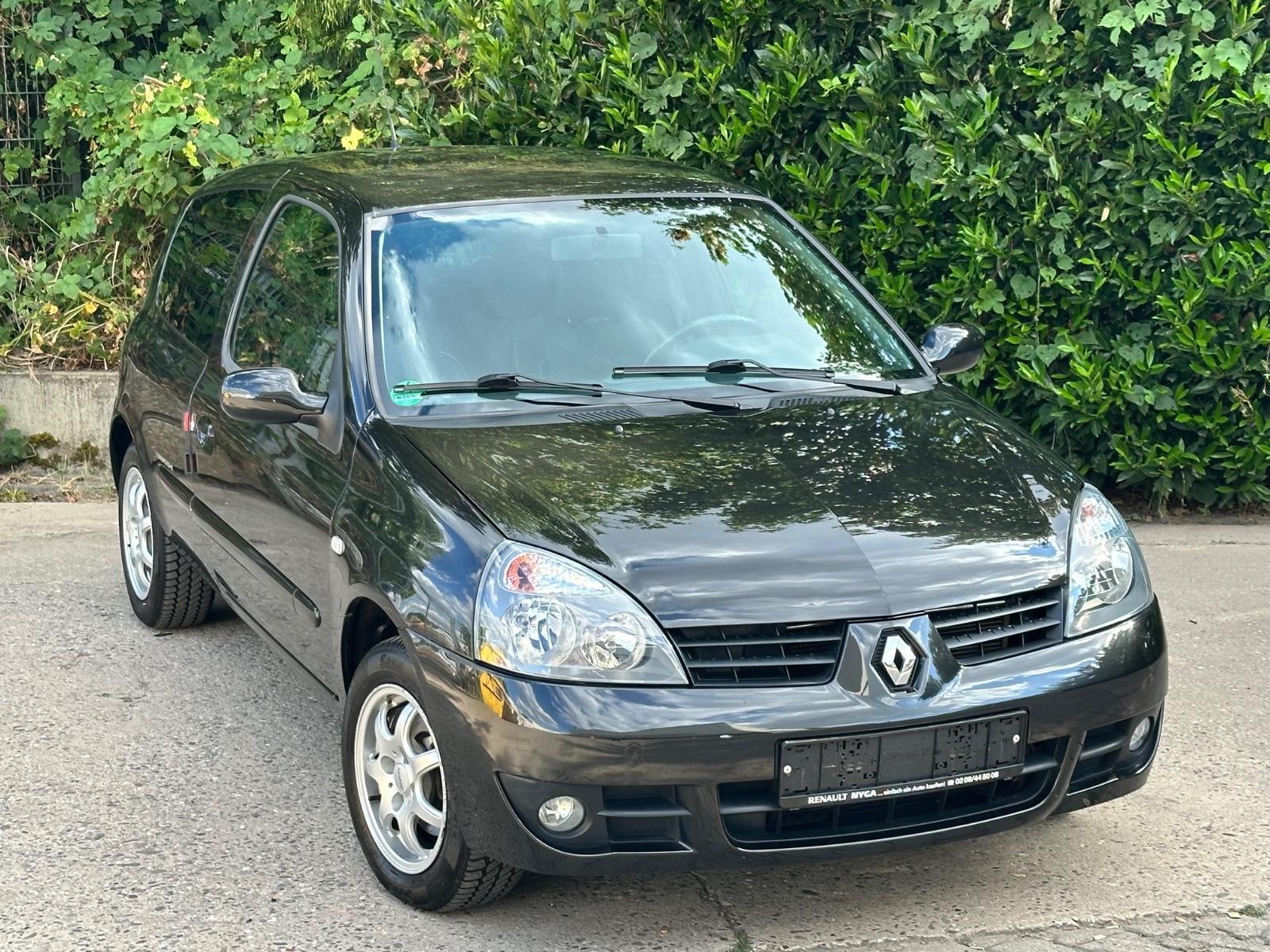 Renault Clio II Campus Extreme*SCHECKHEFT*KLIMA*TÜV NEU