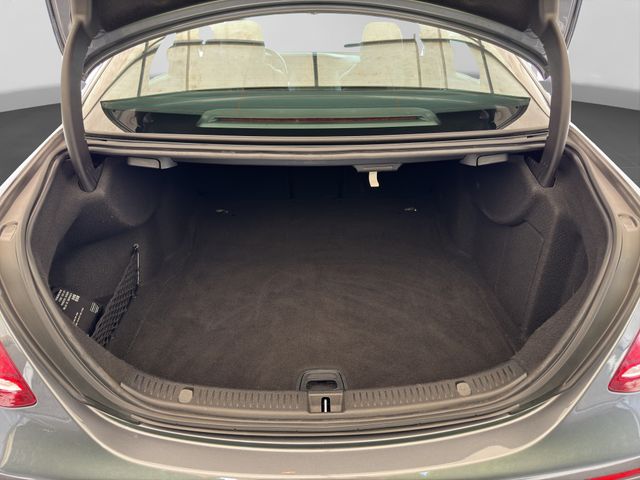 Fahrzeugabbildung Mercedes-Benz E 220 d Lim. Avantgarde+LED+Kamera+Schiebedach