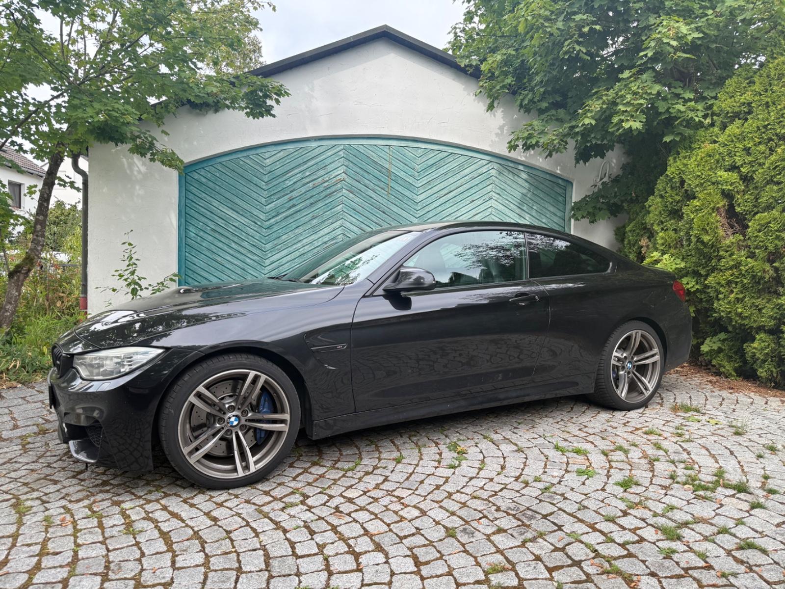 BMW M4 Coupe*DKG*Deutsches-Fzg*Carbon-Paket*