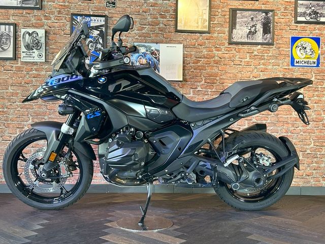 BMW R 1300 GS Triple Black 4 Pakete, Akra, Höhenregl