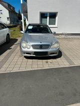 Mercedes-Benz Mercedes Benz C Sport Coupé 200 Kompressor... - Mercedes-Benz CLK 200: Sport