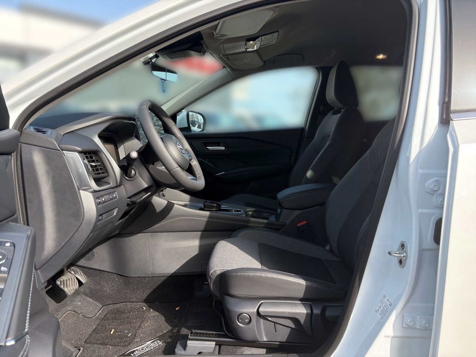 Fahrzeugabbildung Nissan Qashqai 1.5 VC-T N-Connecta e-Power*Navi*SHZ*360
