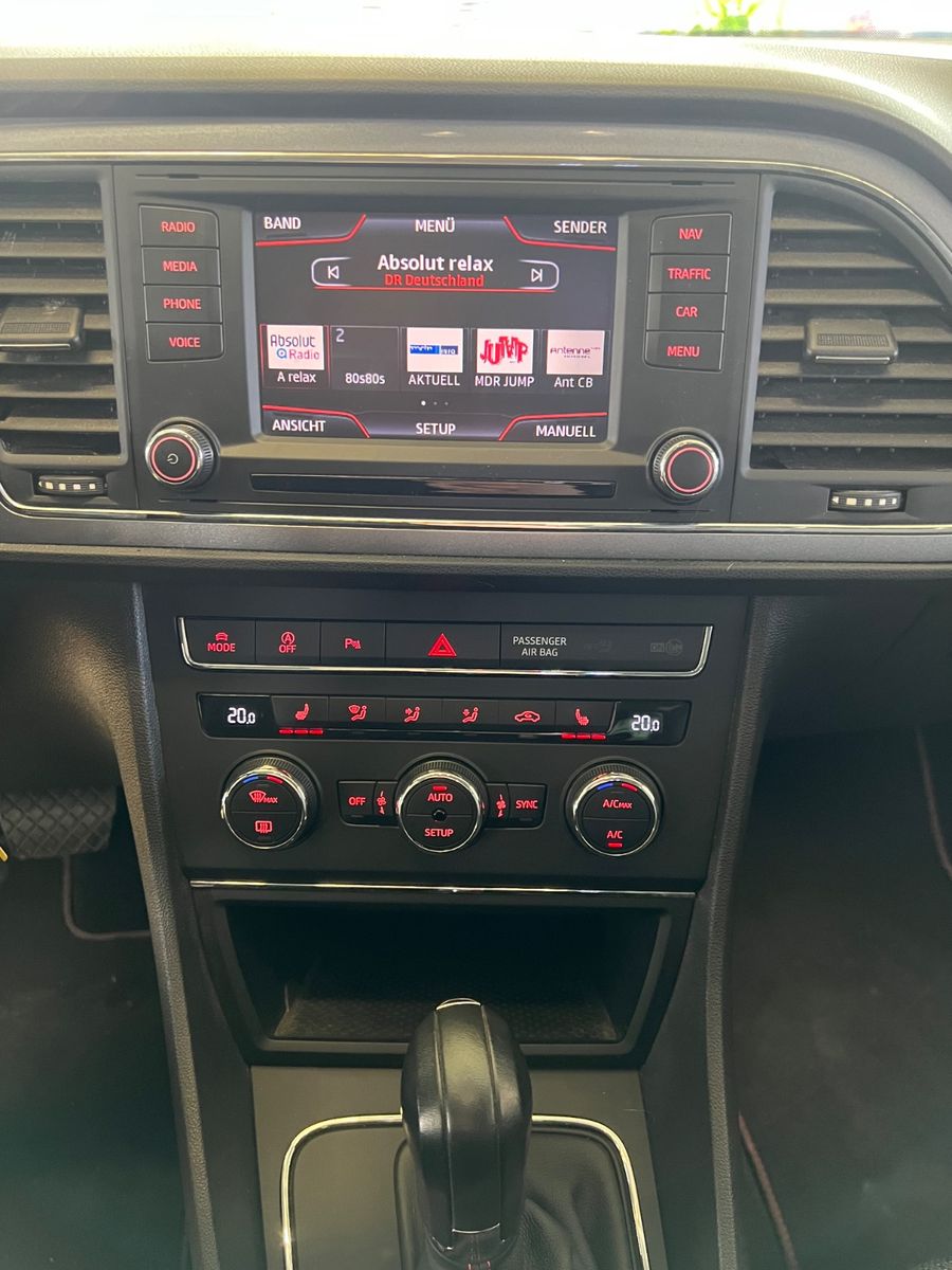 Fahrzeugabbildung SEAT Leon FR 2.0 TDI DSG *LED*NAVI* 1.HAND*