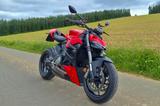 Ducati Streetfighter V2 - DUCATI ST2