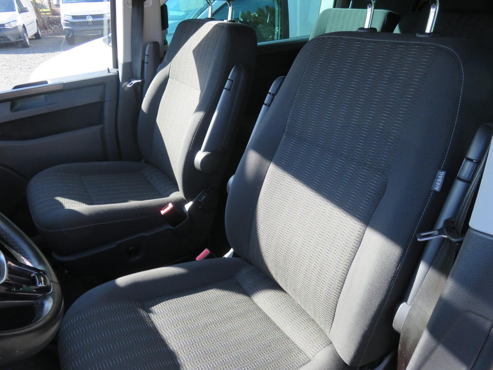Volkswagen T6 2.0 TDI DSG Caravelle Comfortline LED
