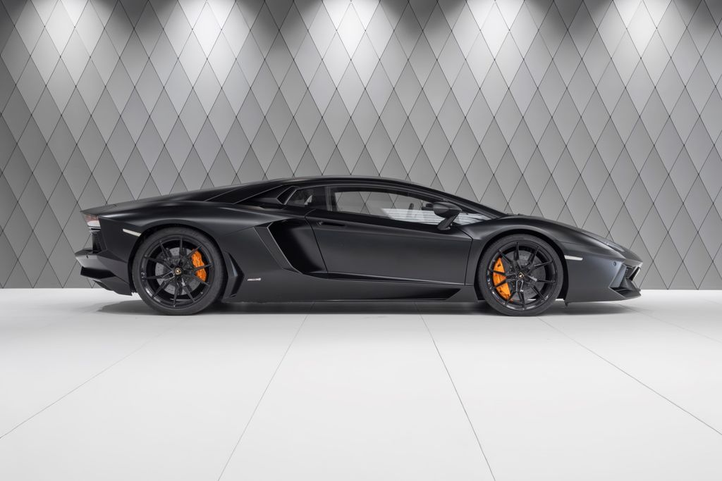 Aventador LP 700-4 MATTBLACK - Bild 3