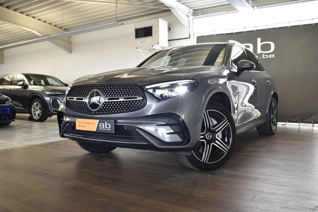 Image of Mercedes-Benz GLC 300