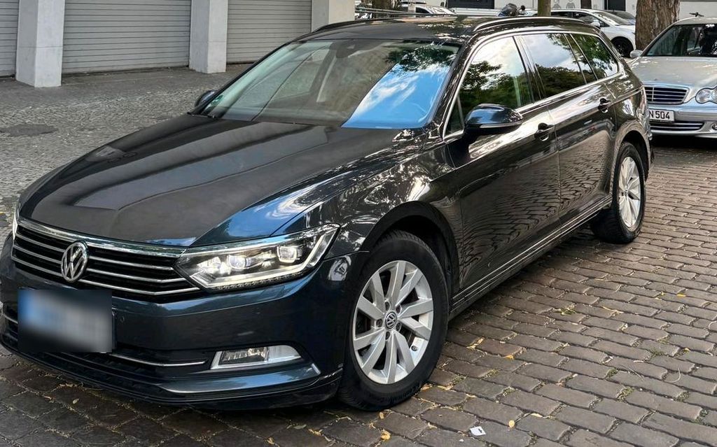 Image of Volkswagen Passat Variant