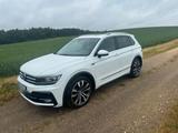 Volkswagen Tiguan 2.0 TSI 162kW DSG 4MOTION Highline Hi... - VW Tiguan von privat