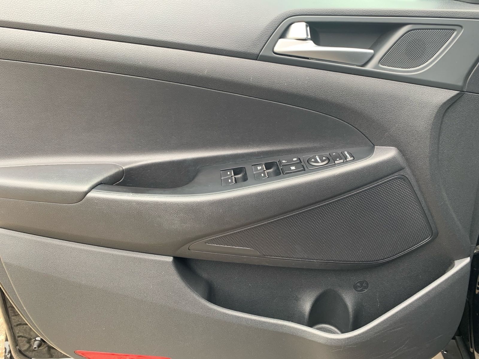 Fahrzeugabbildung Hyundai TUCSON 1.7 CRDi 7-DCT DPF Premium Navi