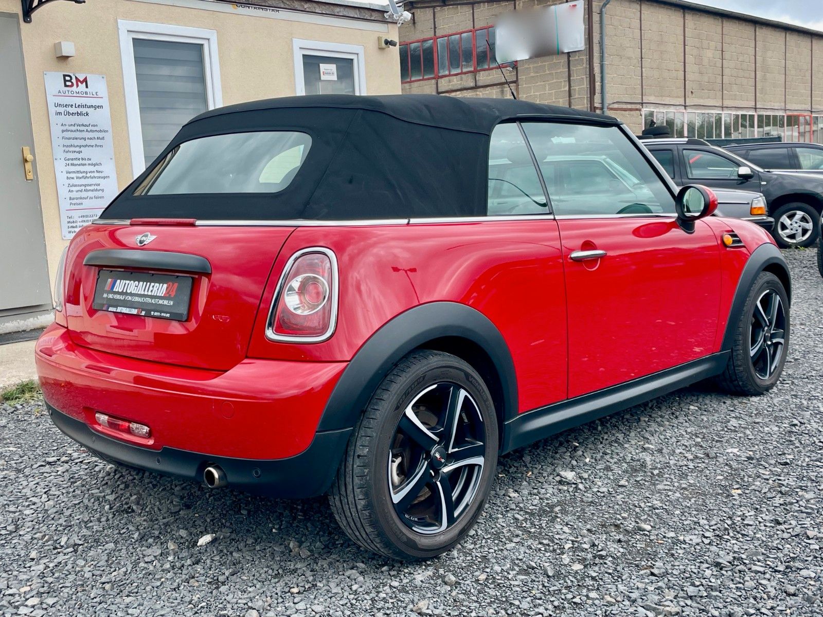 Fahrzeugabbildung MINI One Cabrio Navi Leder SPORTSITZ Klima SCHECKHEFT