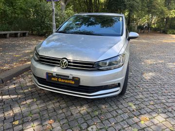 Volkswagen Touran - 4