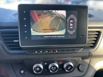 Renault Trafic - 10