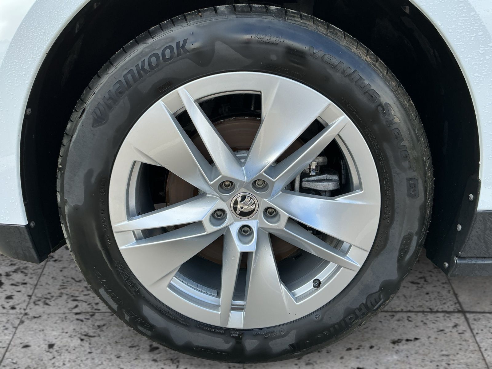 Skoda Enyaq - Bild 8