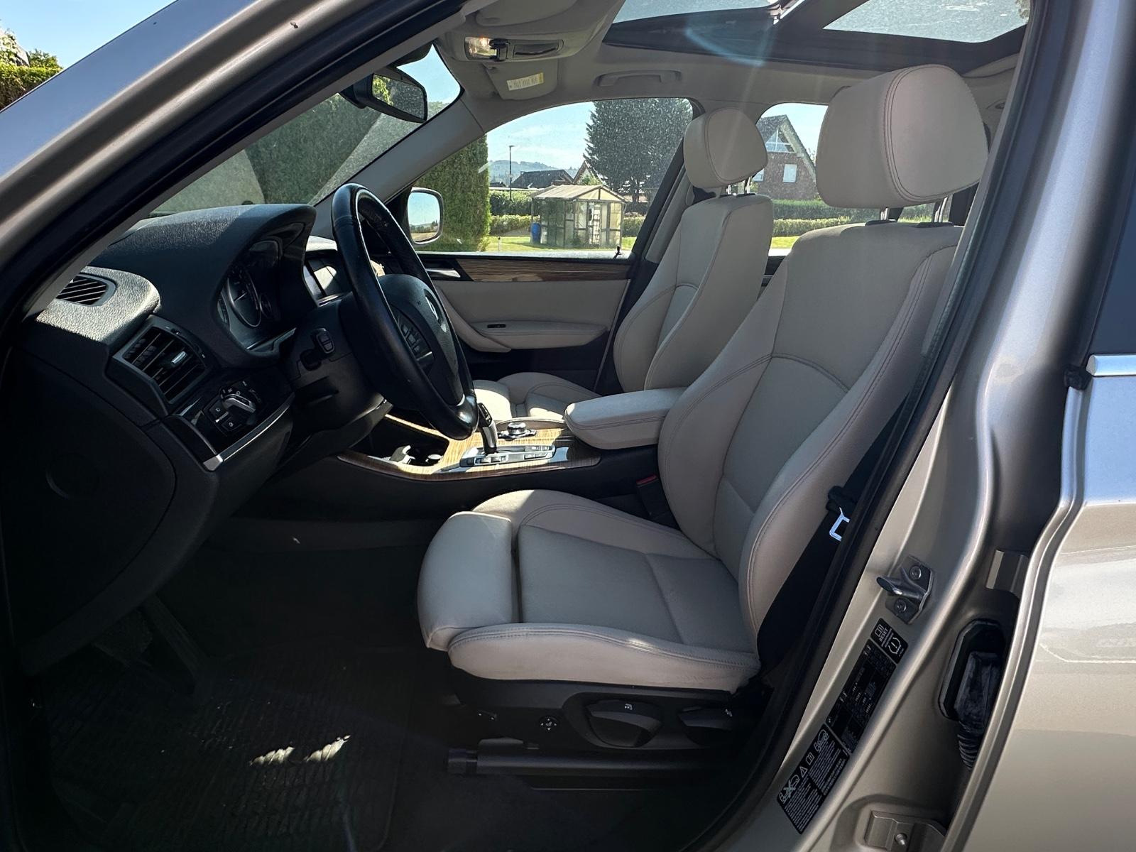 BMW X3 xDrive 20 i Automatik HUD AHK PANO Kamera